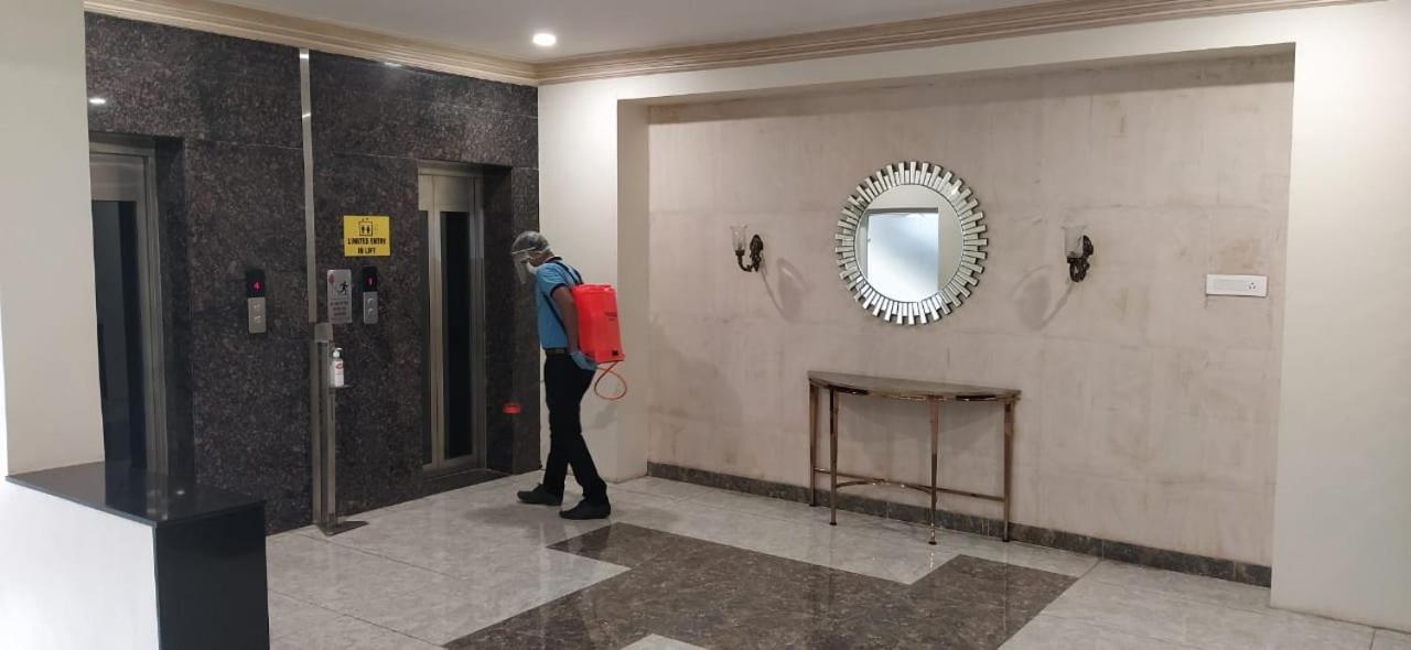 Hotel Grand Gayathri Khammam ภายนอก รูปภาพ